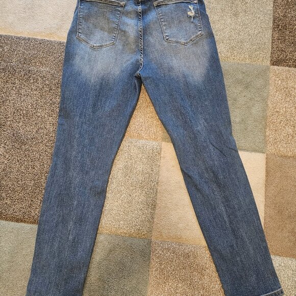 Judy Blue Boyfriend JB88404, Jeans Distressed 11/30 - Picture 2 of 5